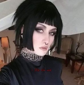 Meet your Posher, Ánáin